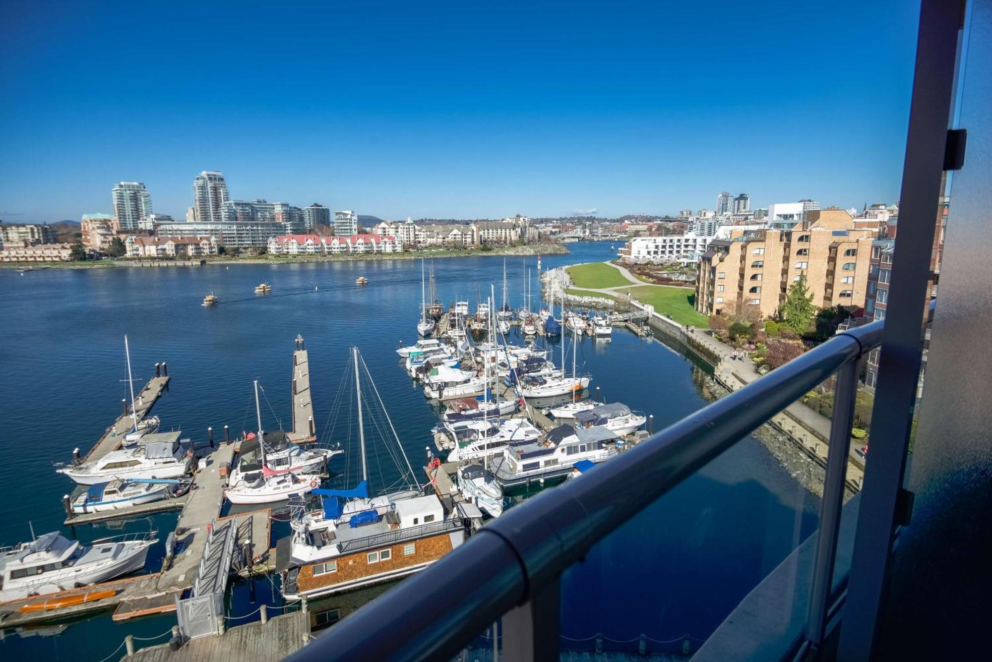 Coast Victoria Hotel & Marina By Apa Kültér fotó