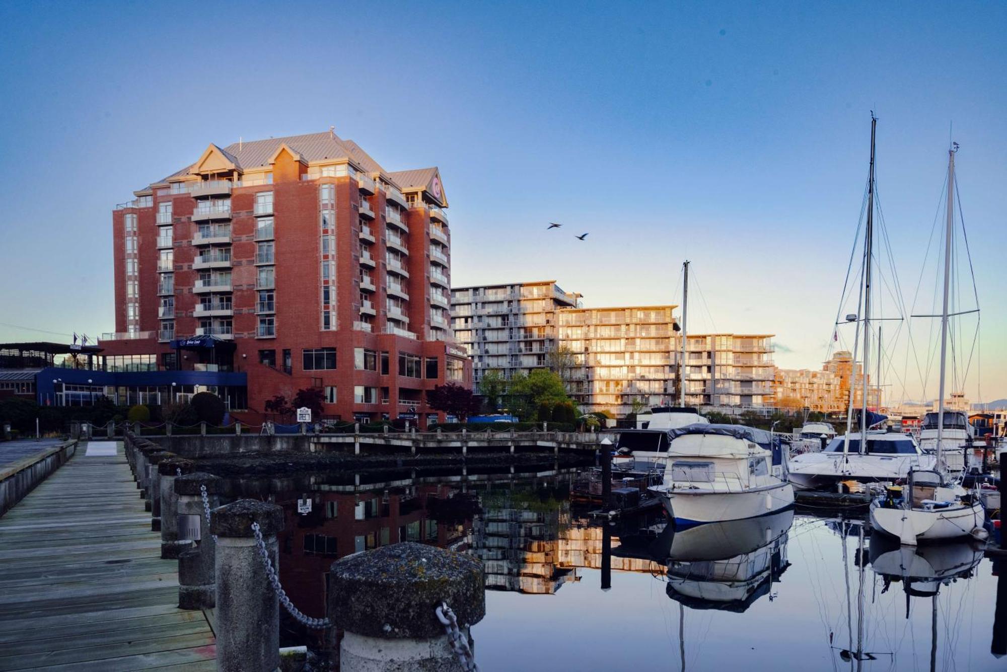 Coast Victoria Hotel & Marina By Apa Kültér fotó